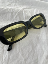 Load image into Gallery viewer, Black/yellow rectangle sunglasses
