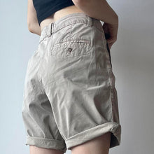 Load image into Gallery viewer, Beige dad shorts - UK 14
