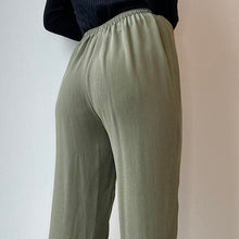 Load image into Gallery viewer, Petite green trousers - UK 8/10

