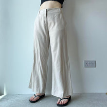 Load image into Gallery viewer, Petite linen trousers - UK 12/14
