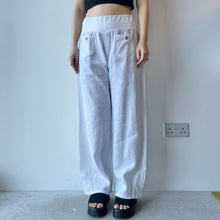 Load image into Gallery viewer, White linen trousers - UK 6/8
