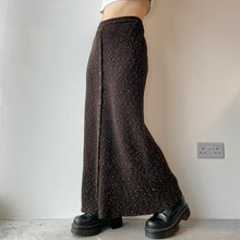 Cargar imagen en el visor de la galería, 90s knitted maxi skirt - UK 6/8
