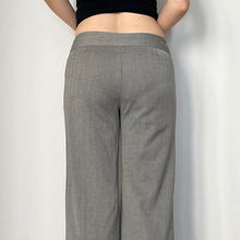 Load image into Gallery viewer, Petite Y2K flared trousers - UK 8
