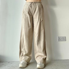 Load image into Gallery viewer, Y2K linen trousers - UK 12
