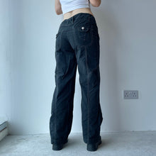 Load image into Gallery viewer, Petite cargo pants - SMALL
