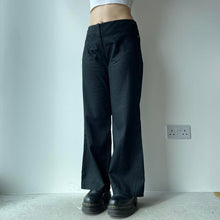 Cargar imagen en el visor de la galería, Petite linen trousers - UK 12
