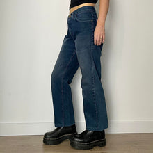 Load image into Gallery viewer, Dark blue boyfriend jeans - UK 10

