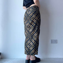 Load image into Gallery viewer, Patterned maxi skirt - UK 6
