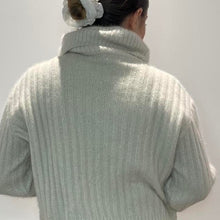 Load image into Gallery viewer, Cream roll neck jumper - UK 10
