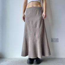 Load image into Gallery viewer, Y2K floaty maxi skirt - UK 12
