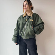 Load image into Gallery viewer, Green bomber jacket - M
