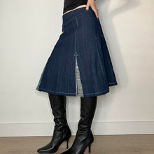 Load image into Gallery viewer, Vintage denim skirt - UK 12
