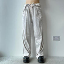 Load image into Gallery viewer, Y2K linen trousers - UK 14
