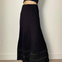 Load image into Gallery viewer, Purple maxi skirt - UK 10
