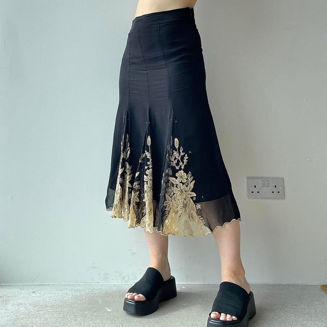 Black lace skirt - UK 8