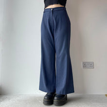 Load image into Gallery viewer, Petite linen trousers - UK 14/16
