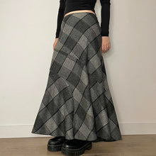 Load image into Gallery viewer, Grey wool maxi skirt - UK 14
