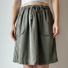 Load image into Gallery viewer, Khaki linen skirt - UK 16

