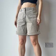 Load image into Gallery viewer, Beige dad shorts - UK 14
