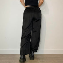 Load image into Gallery viewer, Petite black trousers - UK 6
